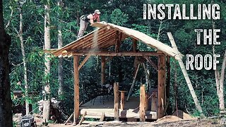 S2 EP28 | TIMBER FRAME | FOREST KITCHEN | INSTALLING THE ROOF & COOKOUT