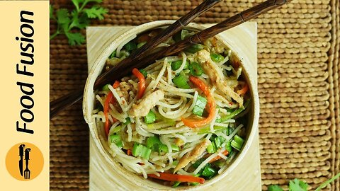 Chicken Hakka Noodles recipe Desi Chinese version by Food Fussion