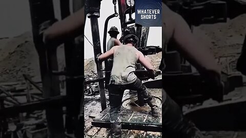 Being an oil well worker looks incredibly dangerous #shorts #oil #dangerous #work