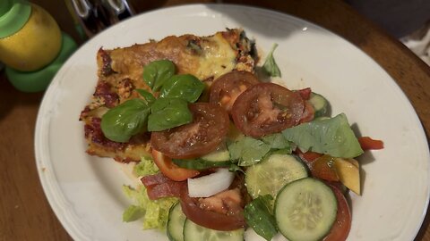 Cannoli & Salad