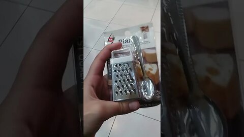 Look how small this cheese grater is! HOW AM I SUPPOSED TO USE IT?