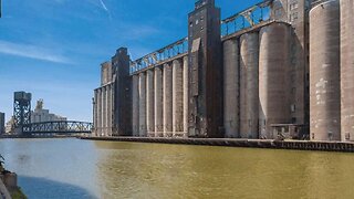 Exploring Inside New York's Apocalyptic Ghost Town (Silo City)