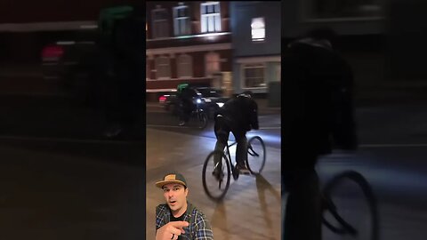 BIKE JUMP vs UBER EATS 🤯🫣 #short