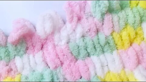 🧶How to use Loop Yarn / Easy Baby Blanket