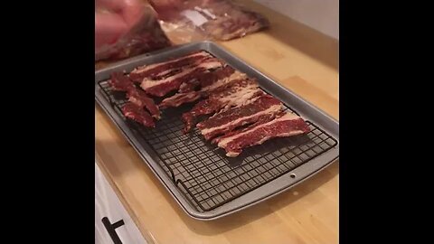Best Finger Food for Party's: Homemade Beef Jerky