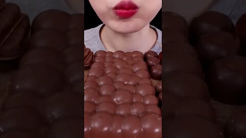 ASMR MUKBANG｜CHOCOLATE MARSHMALLOW KINDER RICE CAKE ICE CREAM SNACK