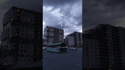 Lightning bolt slow motion