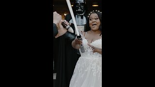 WEDDING FIGHT: Star Wars Wedding Couple Fights With Light Sabers