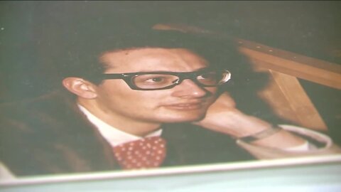 Green Bay alderman showcasing Buddy Holly memorabilia at Riverside Ballroom