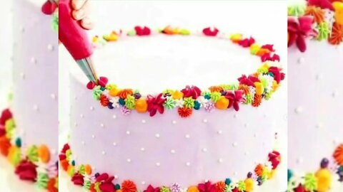 HOW TO DECORATE A CAKE