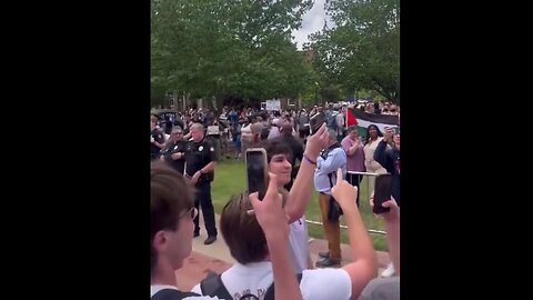 Ole Miss University, Students Overwhelm Palestine Protesters by Singing National Anthem