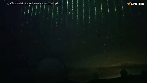 Raios de luz verde são vistos no céu do Havaí e levantam suspeitas sobre satélite