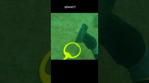 underwater metal detector finds iPhone