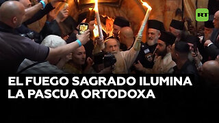 El Fuego Sagrado es encendido en la iglesia del Santo Sepulcro