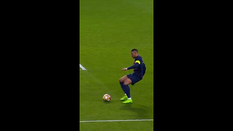 Mbappe skills 😱