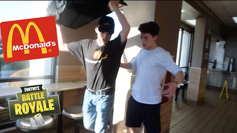 FORTINITE IN MCDONALDS!!! (KICKED OUT BY CRAZY WORKER)