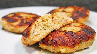 EASY CHICKEN HAMBURGER AT HOME. After I learned how to do it, I always do it like this