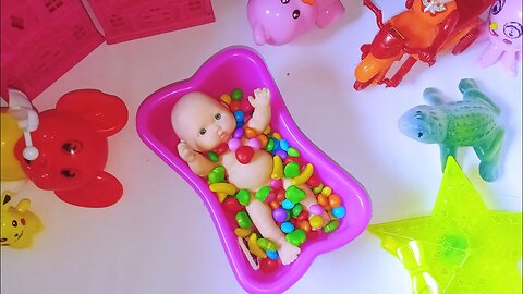 Mixing Candy In Bathtub with Parls Toffee M&S Chocolate Gems Choco Bean Toyland Happy Duck Candy