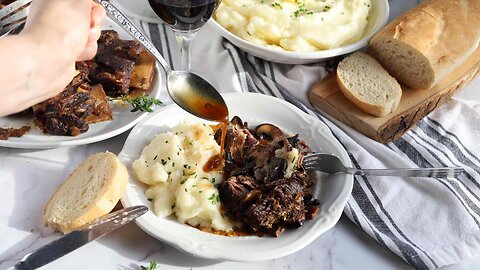 Braised Short Ribs With Rich Wine And Mushroom Sauce