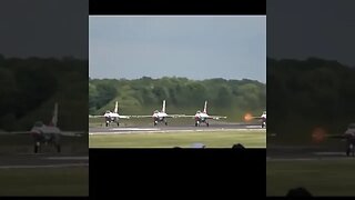 Watch The Group Lift Off of Spectacular Maneuver #Pilot