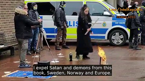 🇸🇪☪️🔥 DERANGED SWEDISH "EXORCIST" BURNS QURAN UNDER POLICE PROTECTION