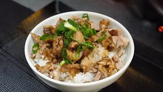 Japanese meat, garlic and ramen - Japanese street food