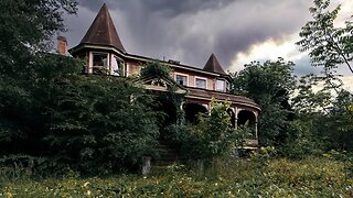 ABANDONED ADAMS FAMILY MANSION We Were Not Alone (this place is HAUNTED)