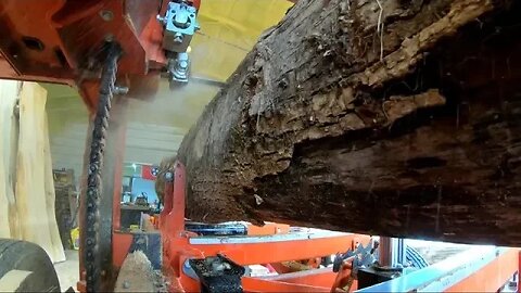 This Sawmill Is Awesome: Amazing Fast Wood-Mizer At Work Sawing Oak And Ash