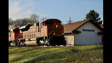 Parkville, Missouri Railfanning - BNSF St. Joseph Subdivision (4-6-2024)