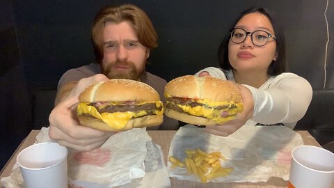 Italians eat Burger King! | Mukbang | Red & Yellow