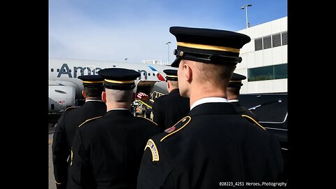 Welcoming Home SSGT Jacob L McKinney - 02/02/23 Portland, OR PDX - Photos by Q Madp