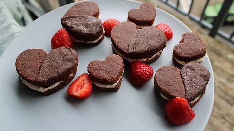 Valentine's Cookies with Dark Chocolate and Strawberry Cream! | Acquired Taste EP. 32