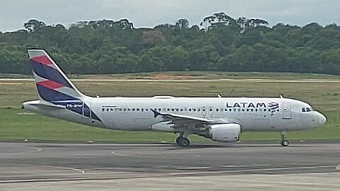 Airbus A320 PR-MYP pousa em Manaus vindo de Porto Velho