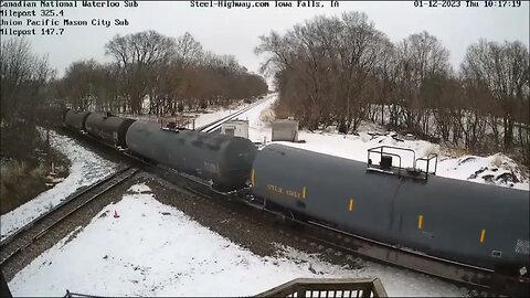 BNSF 4714 Fakebonnet Leading SB Manifest at Iowa Falls, IA on January 12, 2023