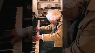95 years old man playing Piano 🎹