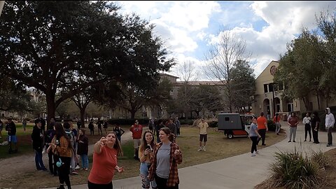 Return to Valdosta State University: Lesbians & Hypocrites Stir Up Hostile Crowd