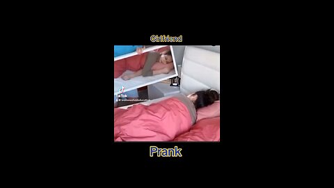 Boyfriend mirror prank