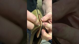 Hand Sewing Leather Single Needle and Thread - YouTube Shorts Video