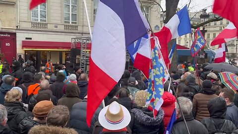 Manifestation "Macron destitution !", Place des Victoires à Paris le 14/01/2023 - Vidéo discours 2