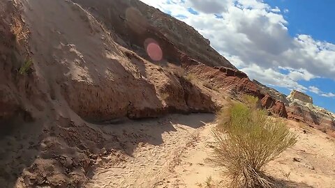 Utah | Hiking to the Toadstool Hoodoos