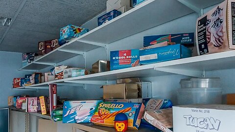 Abandoned Millionaires Ice Cream Factory FOUND Room Filled With Ice Cream Boxes