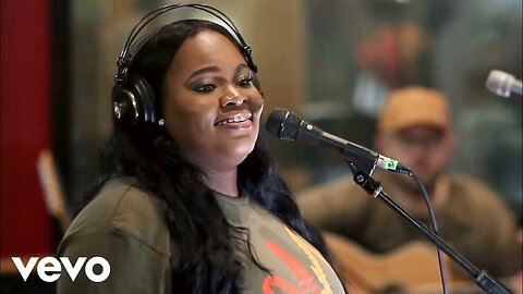 Gracefully Broken — Tasha Cobbs Leonard