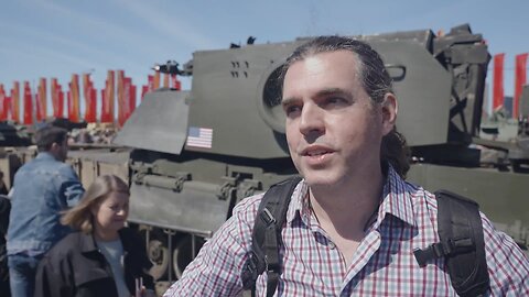 Americans at exhibition of captured NATO military equipment in Moscow