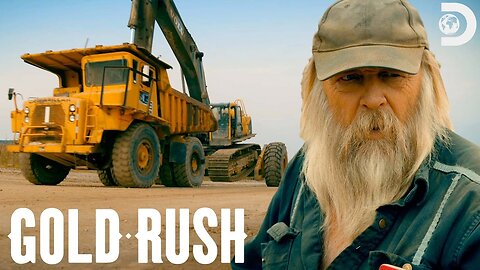 Tony Beets Takes a Huge Risk to Move an Excavator Gold Rush