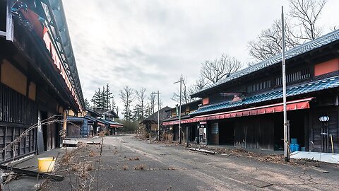 EXPLORING ABANDONED EVACUATED JAPANESE GHOST TOWN IN JAPAN LEFT UNTOUCHED