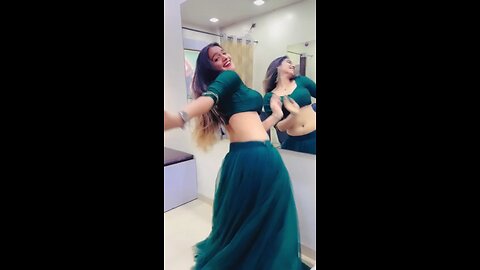 Indian women romantic dance 🩰❤️