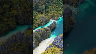 Spectacular view of the azure Lagoons of Palawan