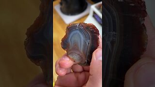 Slicing an agate open (bands inside)