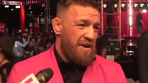 Conor McGregor challenges Machine Gun Kelly to fight after public assault!