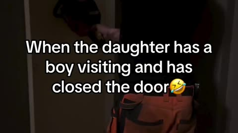 👍💯They got the wrong daughter 😆 that door coming down!